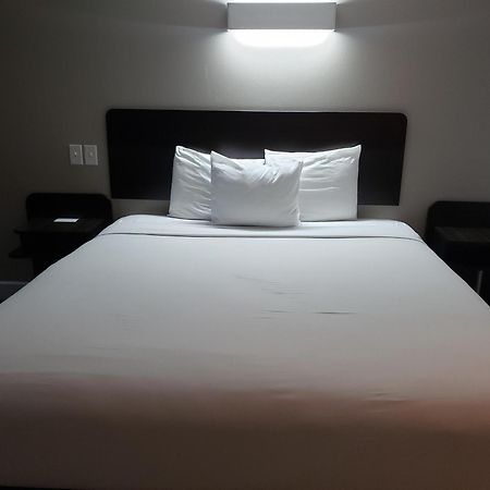 Motel 6-Hesperia, CA - West Main Street I-15 Buitenkant foto