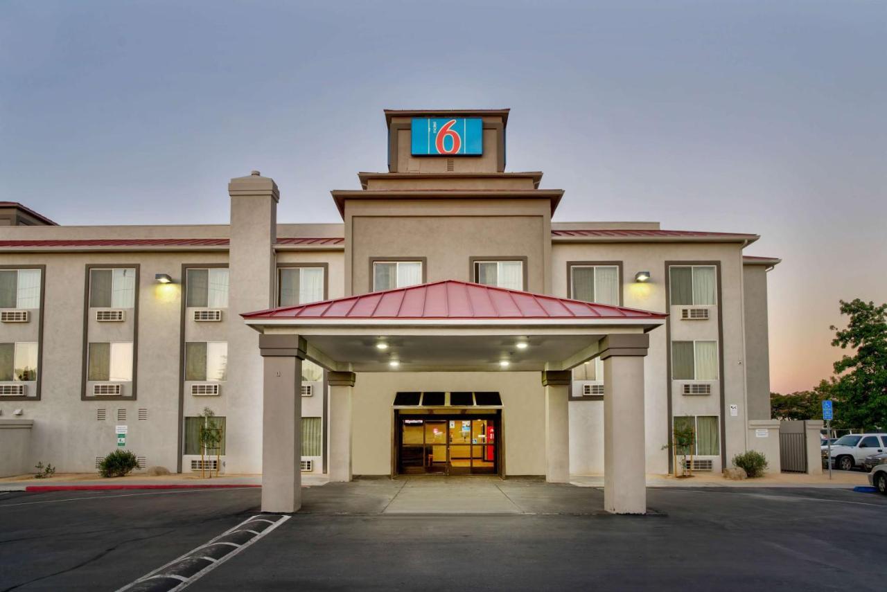 Motel 6-Hesperia, CA - West Main Street I-15 Buitenkant foto